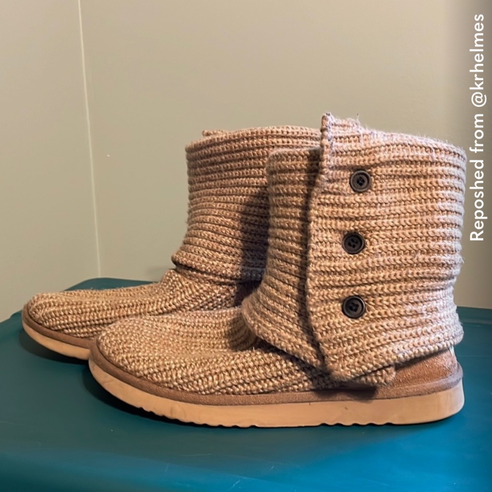 COPY - UGG - Knitted Calf Boot (9)